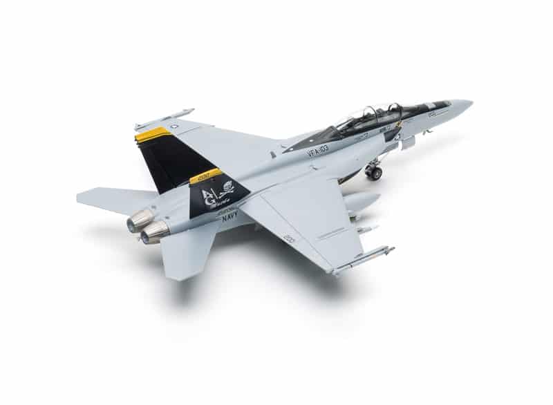 โมเดลเครื่องบิน Academy F/A-18F Super Hornet 1/72 (MCP)