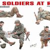 โมเดลฟิกเกอร์ U.S. SOLDIERS AT REST 1:35